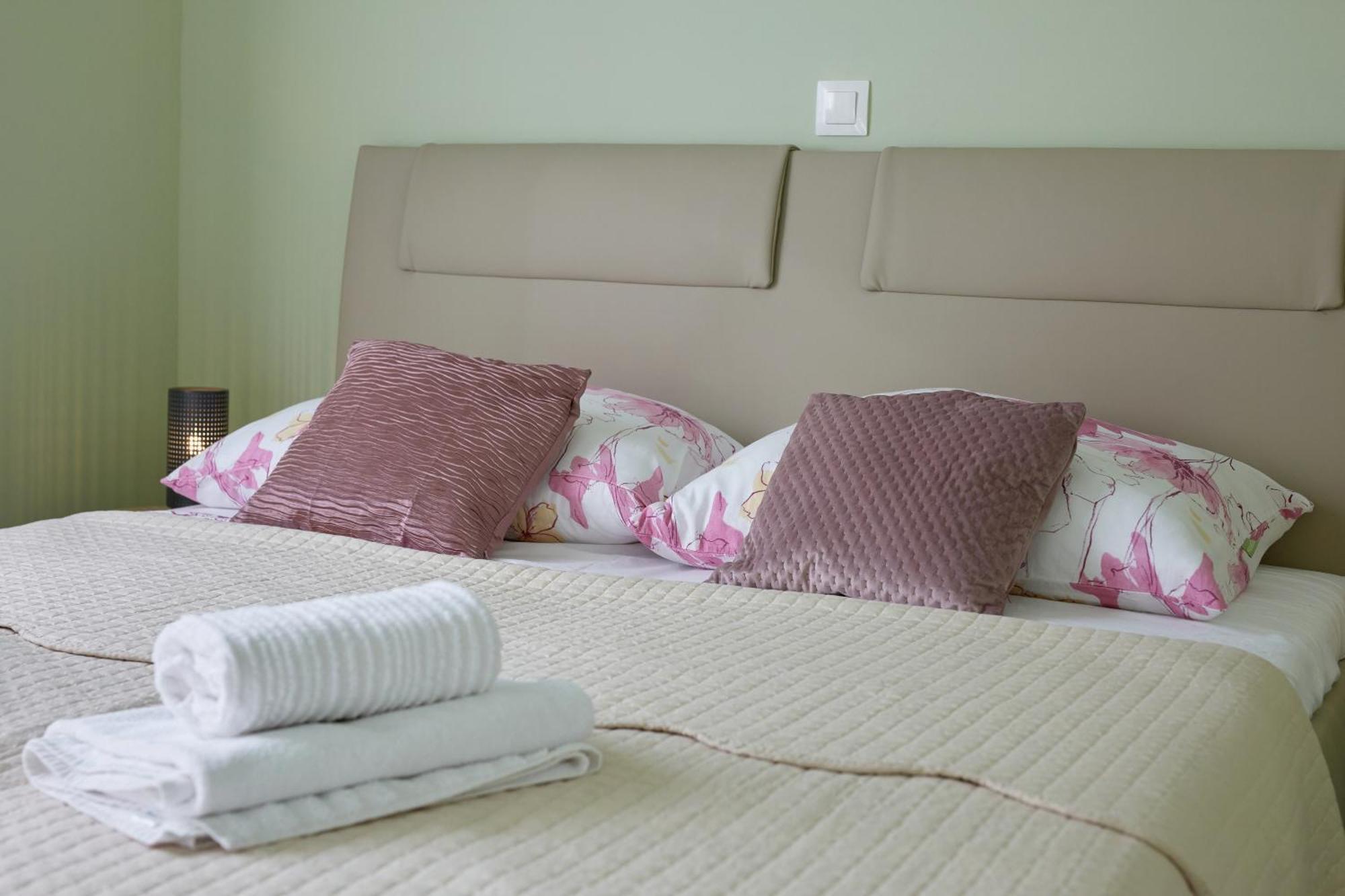 Nika Apartment Turanj