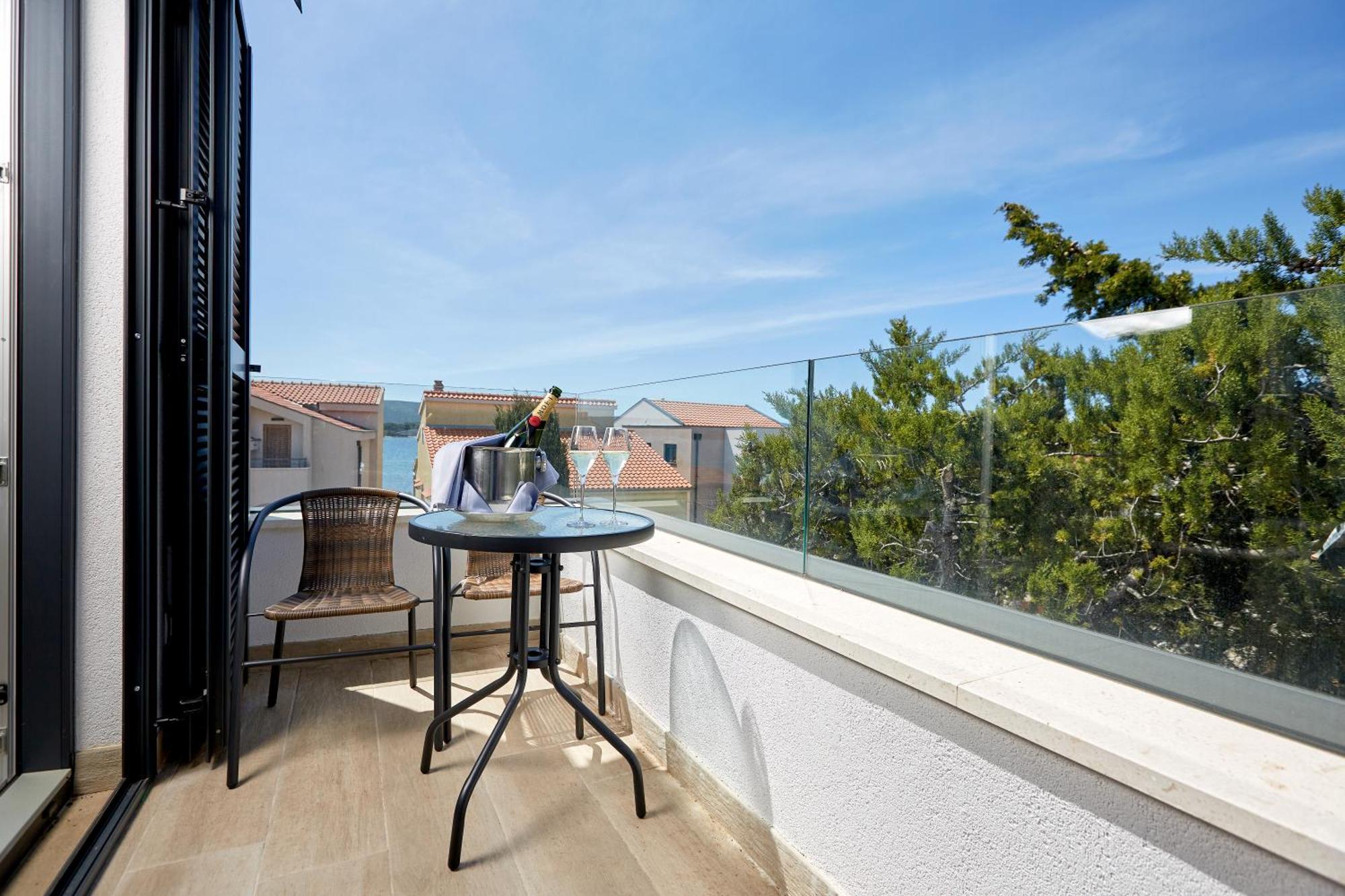 Nika Apartment Turanj