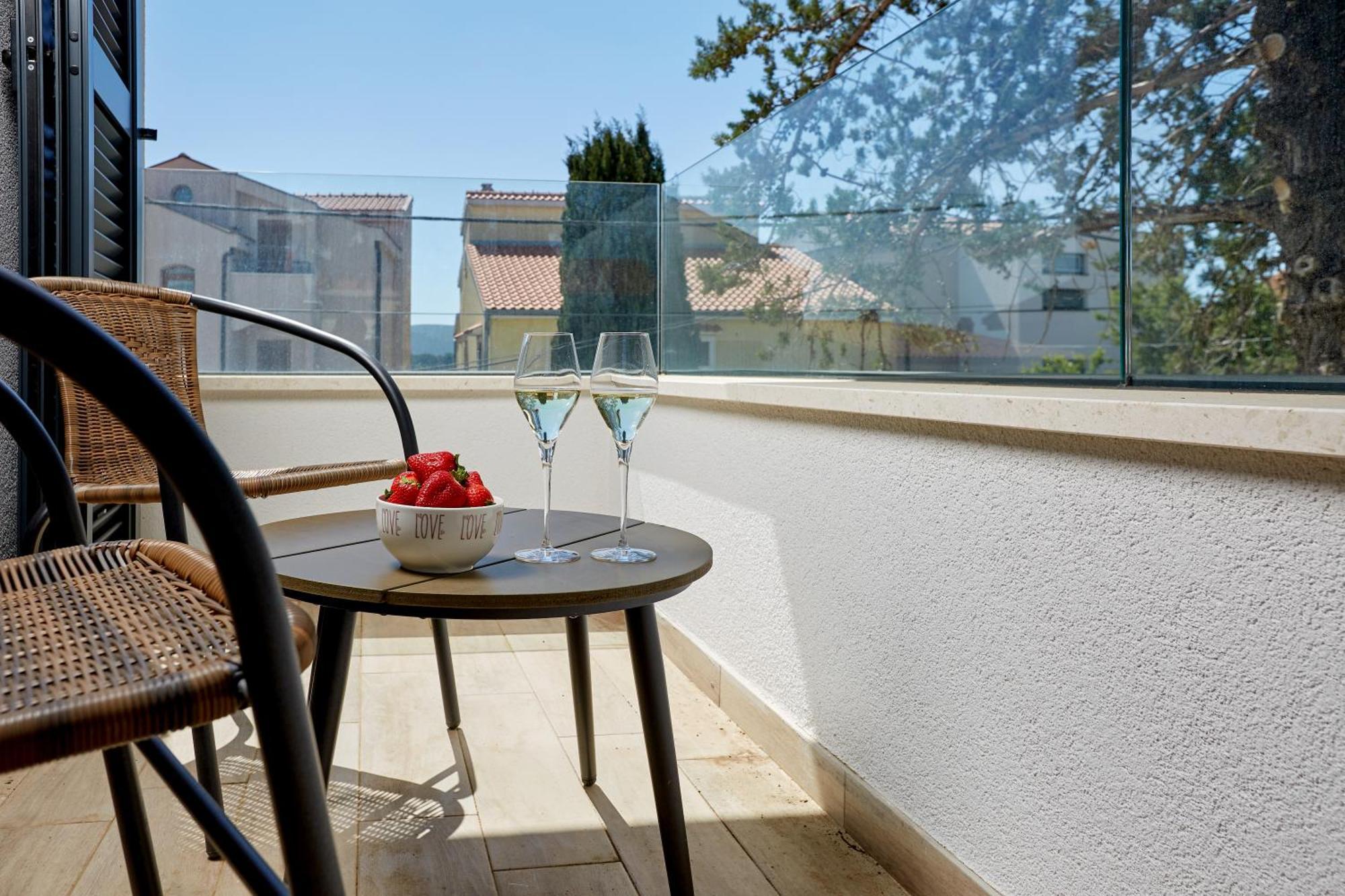Nika Apartment Turanj
